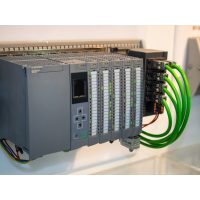 Automatizari industriale / PLC-uri / Accesorii